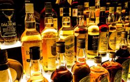 Blended Scotch achieved global exports of just over £3bn in 2018, while exports of single malts rose by 11.3% to £1.3bn