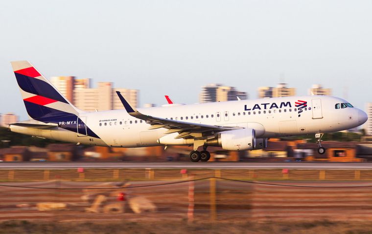 The move will have little practical effect. In its financial statements, LATAM Brazil already says the Chilean company is its “indirect controller.” 