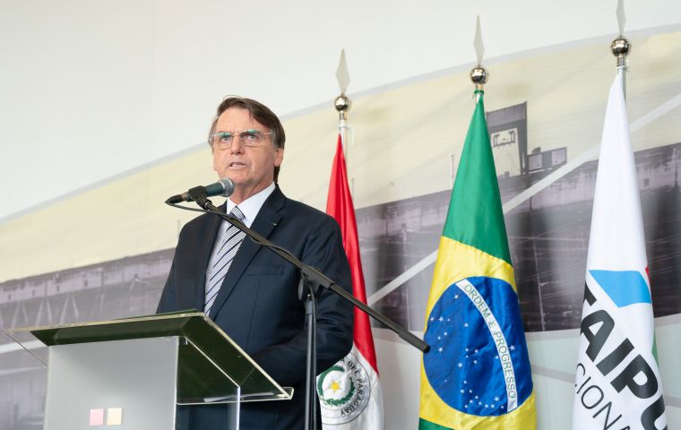 Bolsonaro eulogized a list of Brazilian military dictators starting with Castelo Branco (1964-1967), and ending with general João Batista Figueiredo