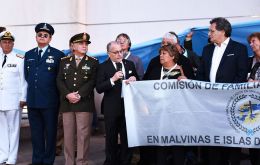 Argentine Foreign minister Jorge Faurie at Ezeiza airport receives the next of kin delegation and underlines the significance of the Malvinas Humanitarian Plan  