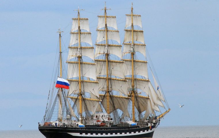 In honor of this event, plans are underway for the round-the-world sailing of the tall ships Pallada, Sedov and Krusenstern in 2019-2020.