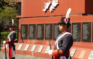 At Plaza San Martin Malvinas cenotaph a black granite gravestone will be replaced by one with the full names of all those fallen combatants which have been identified