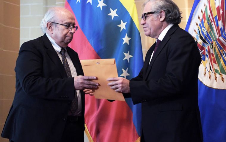 Secretary General Almagro welcomed Ambassador Tarre, “with whom we will work to deepen the path to democratization, peace and justice for Venezuela.”