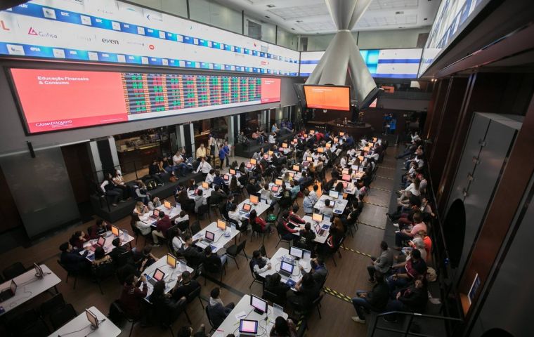 The Bovespa stock market index chalked up its best day in three weeks, closing 1.4% higher at 95,9234.24 points, while the Real bounced back to end at 3.9217