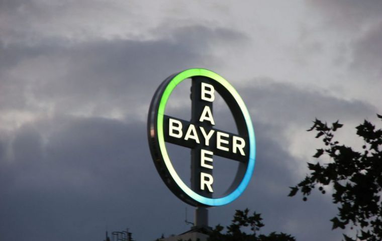 Aprosoja Brasil, which called the initiative “an awareness campaign,” aims to galvanize farmers to report possibly unfair practices by Bayer or Monsanto