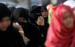  President Sirisena said he was using emergency powers to ban any form of face covering in public. The restriction will take effect from this Monday