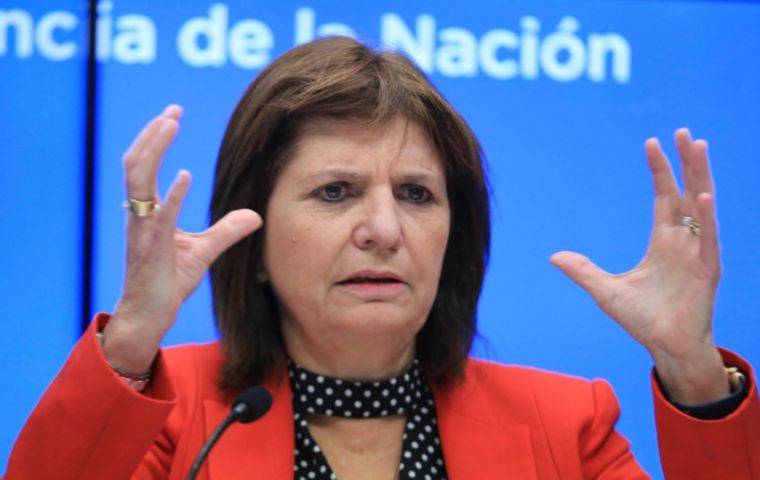 Security Minister Patricia Bullrich said on Friday that all members of the gang had been detained, including one who had fled across the border to Uruguay
