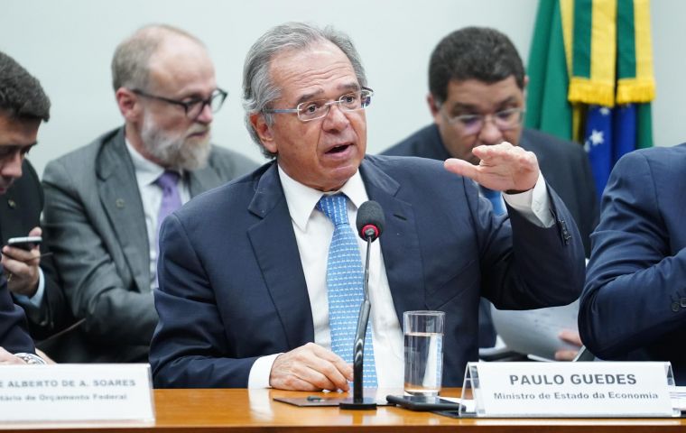 Economy Minister Paulo Guedes and Secretary Waldery Rodrigues gave testimony to a budget commission made up of deputies and senators