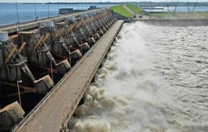 “At 07:07 there was a failure in the power transport system in the littoral branch, which interconnects Yacyretá and Salto Grande hydroelectric dams”