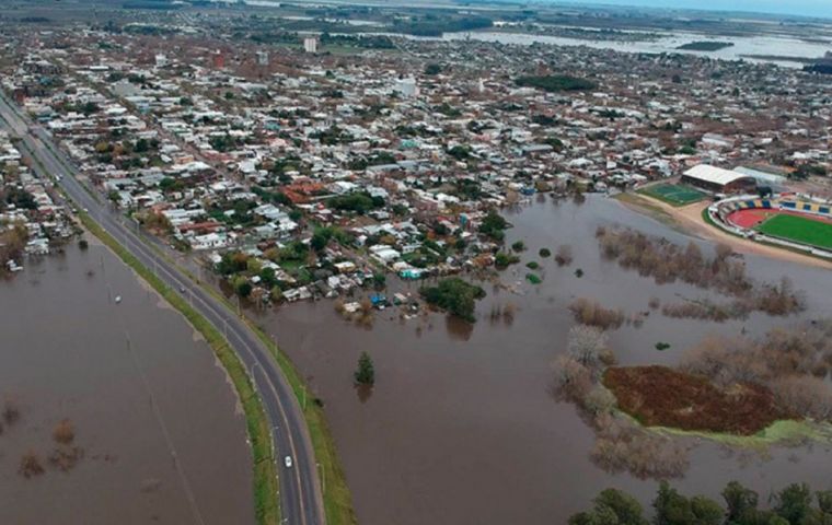 Troops will continue monitoring the situation because “there are many people who do not want to leave their homes due to fear of being looted” Bayardi said.