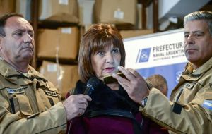 “We're talking of some thousand weapons  in a triangle operation, from US and Europe to Argentina, and then to Paraguay and Brazil”, minister Bullrich said