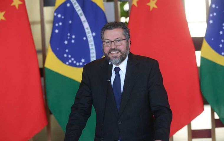  “We never had an any issue with China. We had an issue with how Brazil itself was organizing, or not organizing, its relationship with Chin” said minister Araujo.
