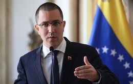 Minister Arreaza told reporters in Caracas that the government was seeking changes to the talks mechanism before it would return to the negotiating table.