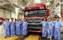 In 2016, Daimler's head of its truck business told German media that it planned to make Mercedes-branded Actros heavy trucks in China by the end of the decade