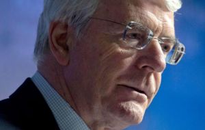 A number of high profile figures, including former Prime Minister John Major, have threatened to go to the courts to stop it