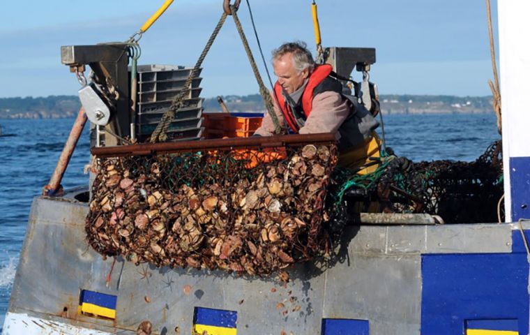 A no-deal Brexit would likely end access for French boats to British waters and, in France, fishing industry players fear tensions