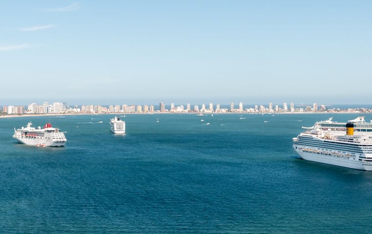 The VII edition of the Regional Encounter of the Cruise industry and Fluvial nautical tourism is organized by the ministries of Transport and Tourism the Ports Administration and local governments fro