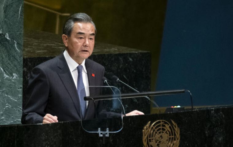 Foreign Minister Wang Yi said erecting walls will not resolve global challenges, and blaming others does not work. “The lessons of the Great Depression should not be forgotten.”