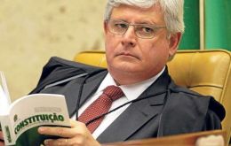 Mr Janot revealed he entered the federal Supreme Court building in Brasilia to kill a judge who had allegedly smeared his daughter with an untrue allegation.