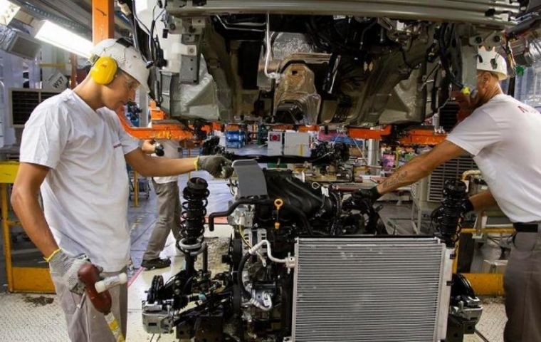 Overall output jumped 0.8% in August from July, government statistics agency IBGE said, the first increase in four months