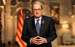 Regional president Quim Torra said in a speech: “We exhort the head of the government to fix today a day and hour to sit with us for unconditional talks.”