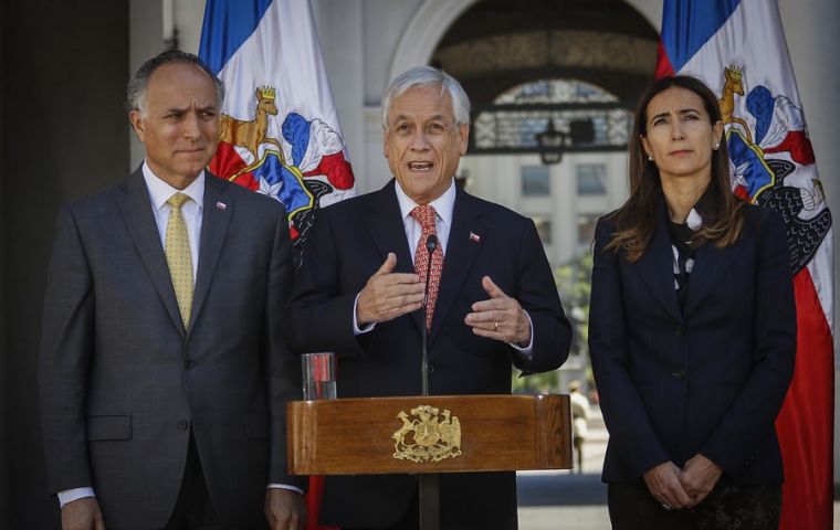 After several weeks of violent unrest, President Sebastian Piñera announced on Wednesday. The decision is “deeply painful” but “common sense” dictates