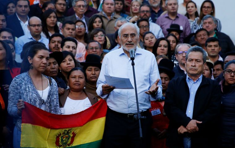 Former Bolivian president Carlos Mesa, the closest rival to Morales in official vote tallies, said, “The best solution to this crisis is a new election.”