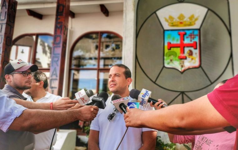 At a large rally in Santa Cruz, Luis Fernando Camacho, a civic leader who has become an opposition key figure urged supporters to jam government institutions