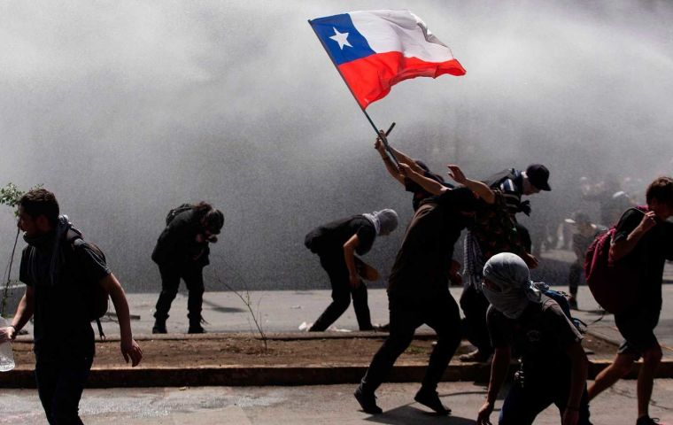 The isolation of the elite from the needs of ordinary people has been one of the chief factors in the weeks of rage consuming Chile 