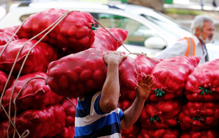 Consumer prices in November rose just 0.1%, according to national statistics agency INE. Annual inflation hit 2.7%, creeping to the central bank’s 3% target.