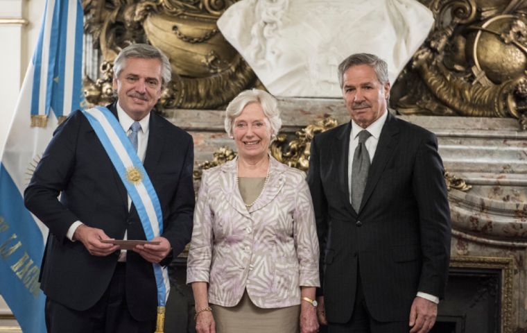 Baroness Hooper at Alberto Fernández’s inauguration ceremony. (Buenos Aires British Embassy)