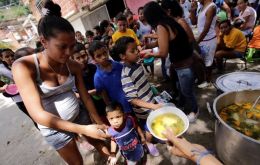 This “double burden of malnutrition”, or DBM, affects more than a third of some 130 countries classed as low-and middle-income, the Lancet report said