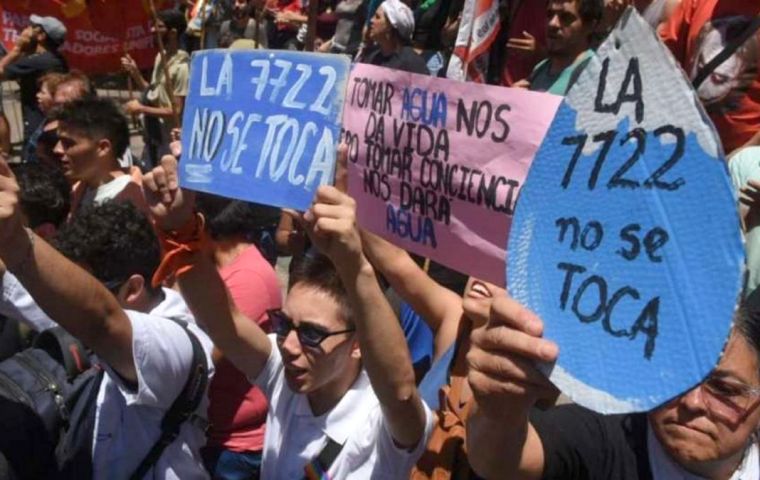 Mendoza governor Rodolfo Suarez responding to the mining industry interests, overturned law 7722 which protects water resources 