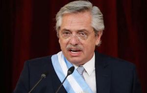 President Fernandez said his government shall work for the peaceful resolution of the Malvinas disagreement, based on dialogue proposed by UN Resolution 2065.