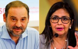 Allegedly José Luis Ábalos, the transport minister in the leftwing coalition met Delcy Rodríguez in the early hours of Monday morning.