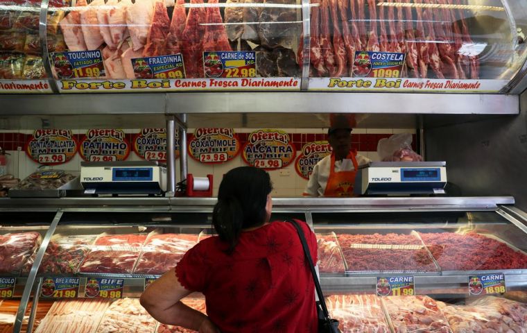  “ASF, coronavirus and bird flu influence consumer habits and may drive Chinese demand for Brazilian meat,” Francisco Turra, president of ABPA told the media.