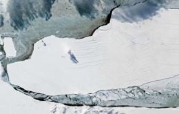A68 split from the Larsen C Ice Shelf in July 2017. For a year, it hardly moved, its keel apparently grounded on the seafloor. 