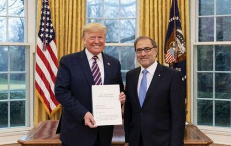 US president Donald Trump with the appointed Argentine ambassador in Washington, Jorge Argüello at the Oval Office
