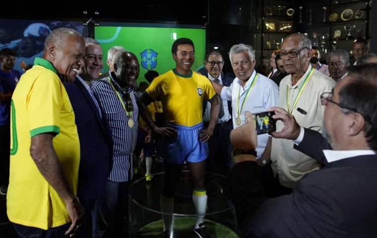Pele, who will be 80 in October and finds it difficult to walk, was not present at the ceremony in the CBF’s museum but had declared the statue was “perfect”