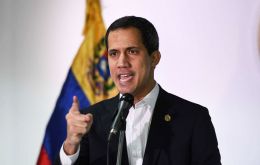 Guaidó called on “women, students [and] unions” to join him in a demonstration on March 10 “to find a solution to the crisis” and demand “a truly free election.”