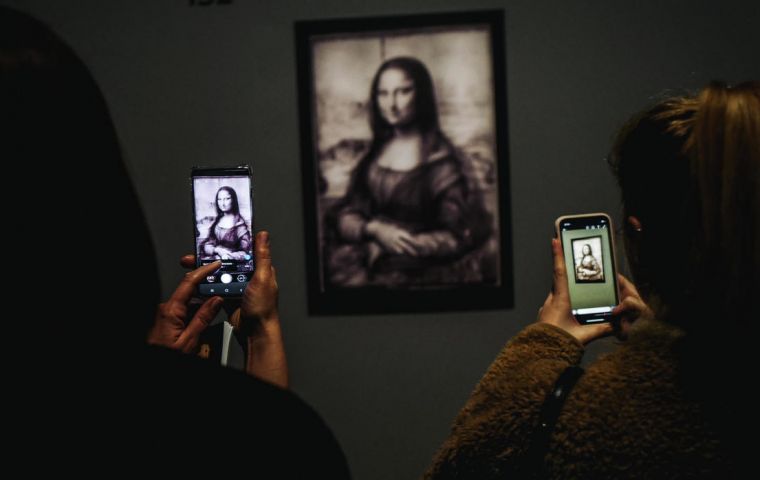 The “Mona Lisa”, the most famous of the Tuscan's paintings, was conspicuously absent from the show, as organisers feared crowd-control problems.