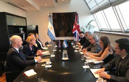 This was the first time a Foreign Office official from Boris Johnson's cabinet meets with members of the government of president Alberto Fernández