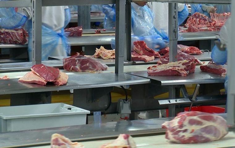 Dozens of meatpacking facilities approved last year have already gained export permissions and are not affected, Ribeiro said