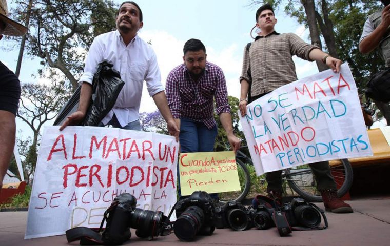 The Guerrero human rights commission called on authorities to investigate Alvarez's murder