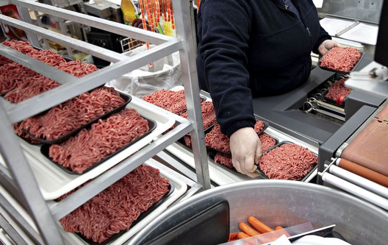 The executive order said the closure of just one large beef-processing plant could result in 10 million fewer individual servings of beef in a day. 