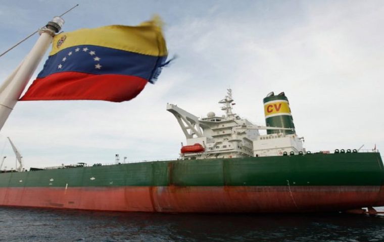 Mexico-based Libre Abordo and Schlager Business Group, have since 2019 taken millions of barrels of Venezuelan oil in exchange for corn and water trucks (Pic 800Noticias)