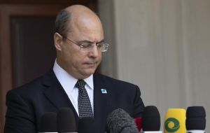 In a statement, governor Witzel said he was innocent, and accused Bolsonaro of “interference” in the probe