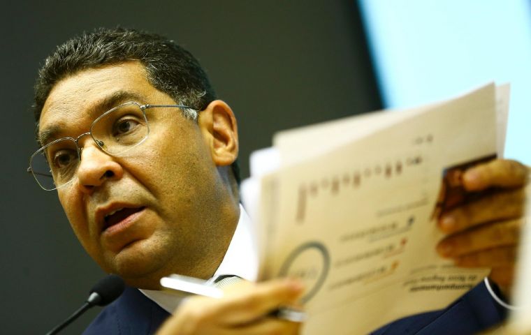 Treasury Secretary Mansueto Almeida said that Brazil will end 2020 with debt equal to 94% of the nation’s GDP, adding that Brazil needs to show it is