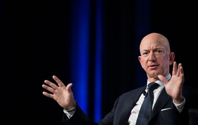 During the 11 weeks from Mar 18, when US lockdowns started, the wealth of America's richest people surged by more than US$565 billion. Jeff Bezos is one of them.