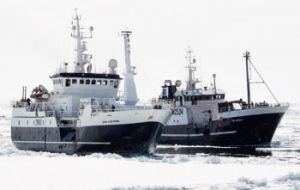 The San Aotea travels east through the Southern Ocean, round Cape Horn to meet up with the San Aspiring somewhere near the Falkland Islands.